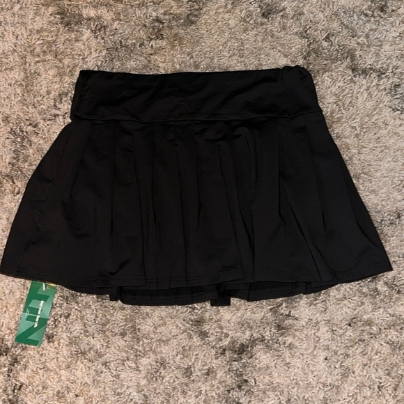 SHEIN EZwear Plus Solid Pleated Hem Skort Size 2X NWT! - Picture 5 of 6